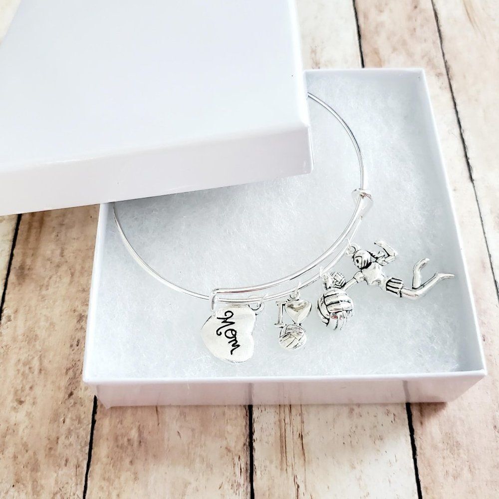 Volleyball Mom Bracelet, Team Mom Gifts, Sports Mama Jewelry